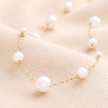 Load image into Gallery viewer, Stainless Steel Mixed Pearl Chain Bracelet in Gold
