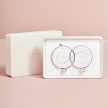 Load image into Gallery viewer, INFINITY BRACELETS WONDERFUL MUM Silver Plated Linked Bracelets 17.5cm stretch