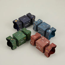 Load image into Gallery viewer, Winter Thyme Christmas Cracker