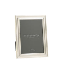 Load image into Gallery viewer, Impressions Silverplated Single Beaded Frame 5" X 7"