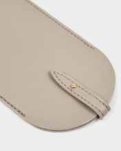 Load image into Gallery viewer, GLASSES SLEEVE Cloud Taupe 17cm x 8.4cm