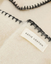 Load image into Gallery viewer, WHIPSTITCH CAPE WITH BELT Cream 150cm x 140cm