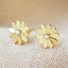 Load image into Gallery viewer, Daisy Stud Earrings in Gold