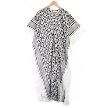 Load image into Gallery viewer, BLACK OFF WHITE GRAPHIC FLOWER REPEAT &amp; STRIPE BORDER LONG BEACH COVER UP KAFTAN WITH WAIST TIE
