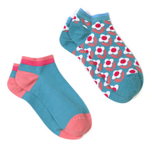 Load image into Gallery viewer, TURQUOISE PINK RETRO FLORAL 2 PAIR PACK TRAINER SOCKS

