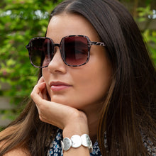 Load image into Gallery viewer, 30049-TORTOISESHELL SLIM FRAME SQUARE RECYCLED POLYCARBONATE SUNGLASSES
