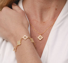 Load image into Gallery viewer, B1770 PINK18K GOLD PLATED BRACELET WITH MOTHER OF PEARL
