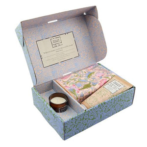 William Morris at Home Forest Bathing Refresh & Reset (Candle 30g, Body Wash 100ml , Face Towel)