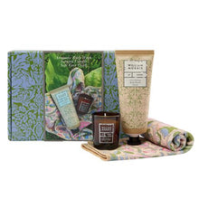Load image into Gallery viewer, William Morris at Home Forest Bathing Refresh &amp; Reset (Candle 30g, Body Wash 100ml , Face Towel)
