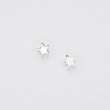 Load image into Gallery viewer, Boxed Christmas Tree Earring Card
