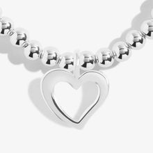 Load image into Gallery viewer, MOTHER&#39;S DAY FROM THE HEART GIFT BOX  LOVE YOU MUM  Silver Plated  Bracelet
