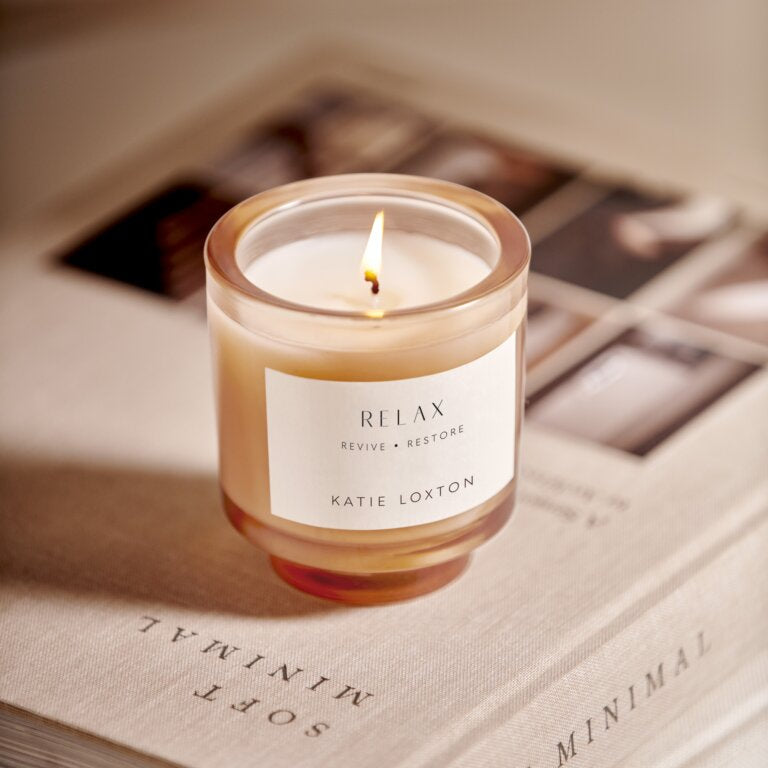 SENTIMENT CANDLE RELAX Fresh Linen and White Lily