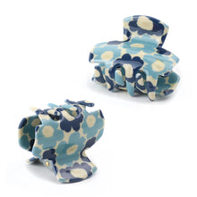 Load image into Gallery viewer, BLUE RETRO FLOWER SMALL 2PK CLAW CLIPS
