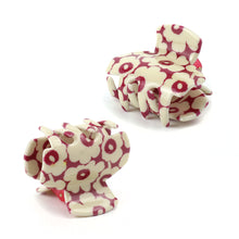 Load image into Gallery viewer, PINK RETRO FLOWER SMALL 2PK CLAW CLIPS

