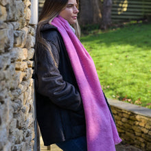 Load image into Gallery viewer, BRIGHT PINK KNIT SCARF WITH SEQUIN DETAIL
