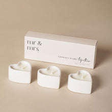Load image into Gallery viewer, Amore Set Of 3 Heart Candles - Mr &amp; Mrs
