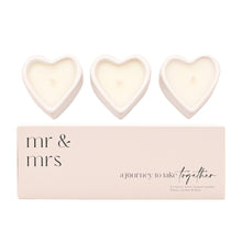 Load image into Gallery viewer, Amore Set Of 3 Heart Candles - Mr &amp; Mrs
