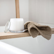 Load image into Gallery viewer, Peony and Petigrain Soothe Therapy Candle
