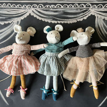 Load image into Gallery viewer, Suzy Mouse Doll
