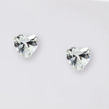 Load image into Gallery viewer, Boxed Mother&#39;s Day Heart Earring Card
