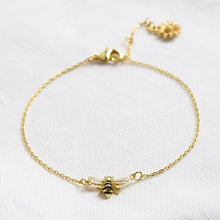 Load image into Gallery viewer, Enamel bee bracelet with peach daisy
