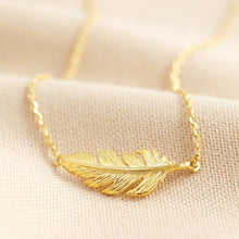 Load image into Gallery viewer, Feather Necklace Gold / Silver
