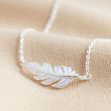 Load image into Gallery viewer, Feather Necklace Gold / Silver
